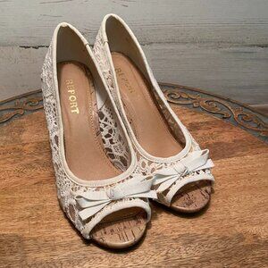 Report 'Allice' White Lace Wedge Peep Toe Pump Size 7-1/2